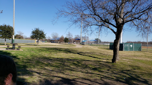 Park «Cravens Park», reviews and photos, 400 Cravens Park Dr, Arlington, TX 76018, USA