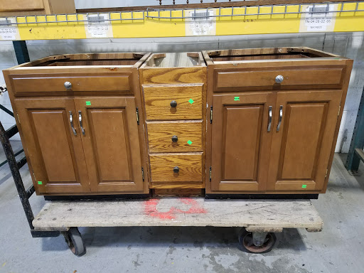 Donations Center «Milwaukee Habitat for Humanity ReStore», reviews and photos