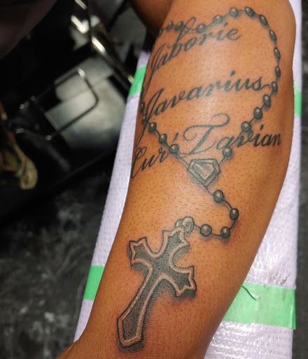 Tattoo Shop «Fury Styles Tattoos Shop», reviews and photos, 4287 N Expy, Hampton, GA 30228, USA