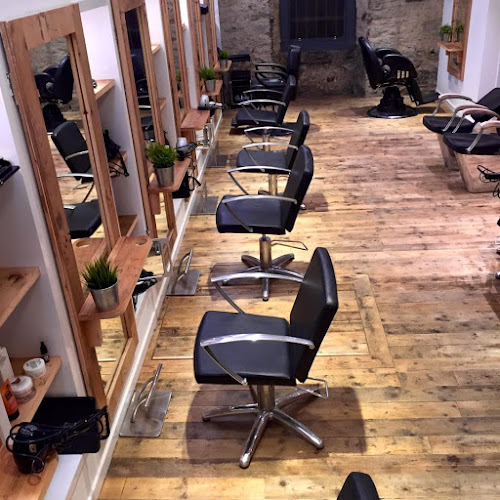 The Players Lounge Mens Hair and Grooming Salon - Edinburgh