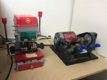 Locksmith «Advantage Locksmith Portland», reviews and photos, 8104 SW Durham Rd, Portland, OR 97224, USA