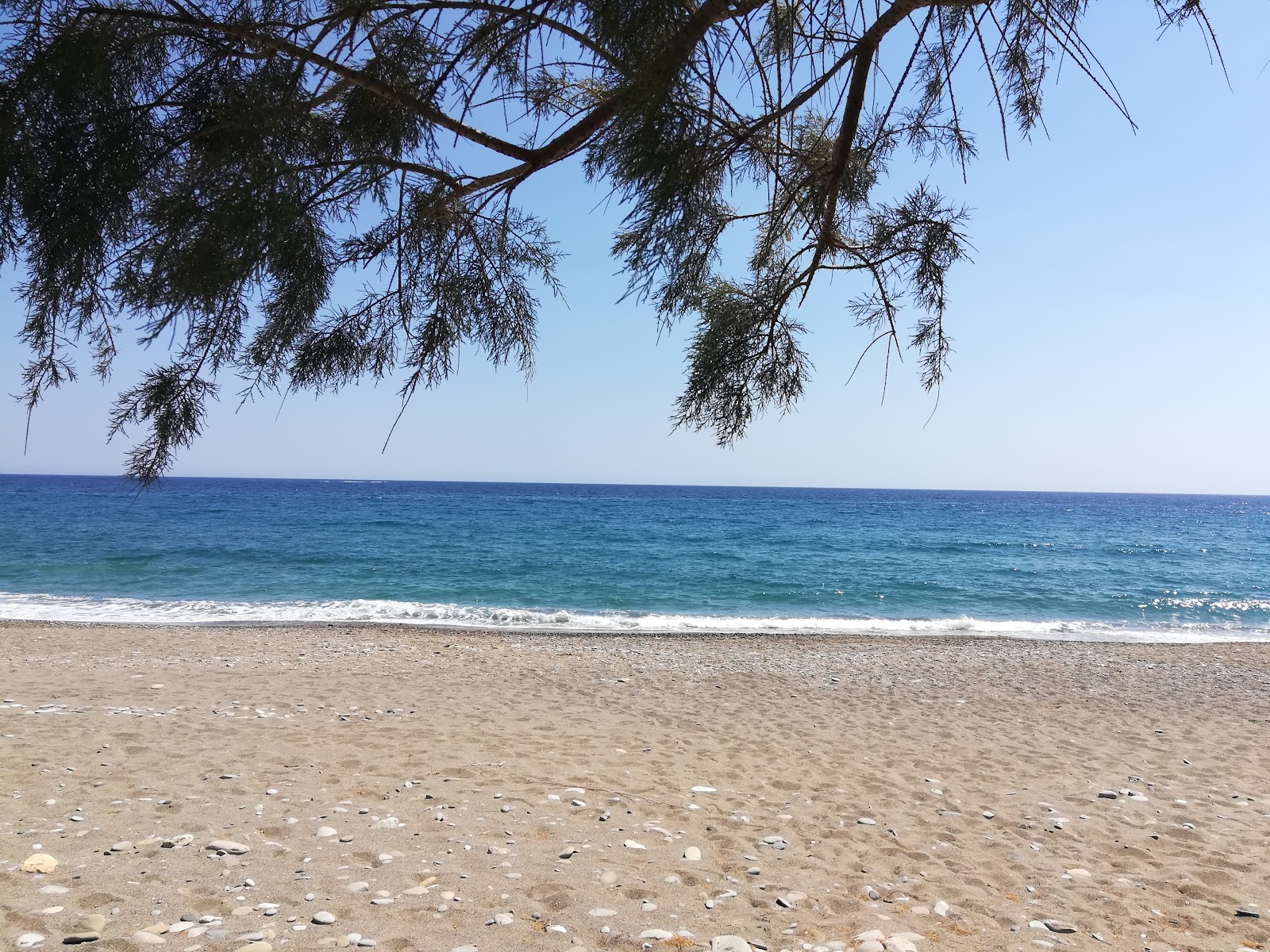 Galini beach'in fotoğrafı çok temiz temizlik seviyesi ile