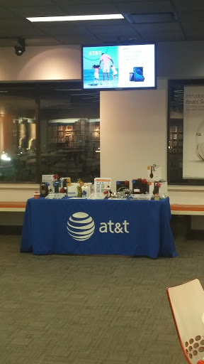 Cell Phone Store «AT&T», reviews and photos, 1906 MacArthur Rd, Whitehall, PA 18052, USA