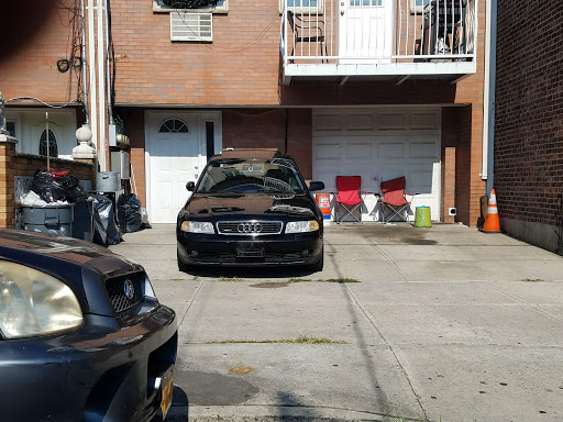 Self-Storage Facility «Storage Post Self Storage Ozone Park», reviews and photos, 103-39 98th St, Ozone Park, NY 11417, USA