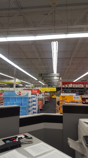 Office Supply Store «Staples», reviews and photos, 6731 Frontier Dr, Springfield, VA 22150, USA