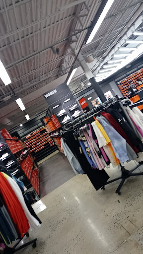 Clothing Store «Nike Factory Store», reviews and photos, 345 U.S. 1 Bypass #1, Kittery, ME 03904, USA