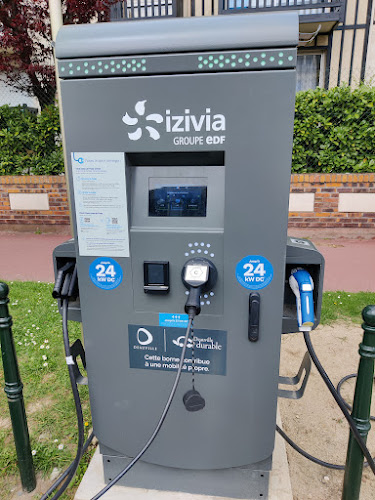 Borne de recharge de véhicules électriques IZIVIA Charging Station Deauville