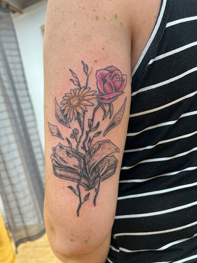 Explore tattoo ideas for men on hand, creative tattoo ideas in Kansas City, available at Crimson Tattoo