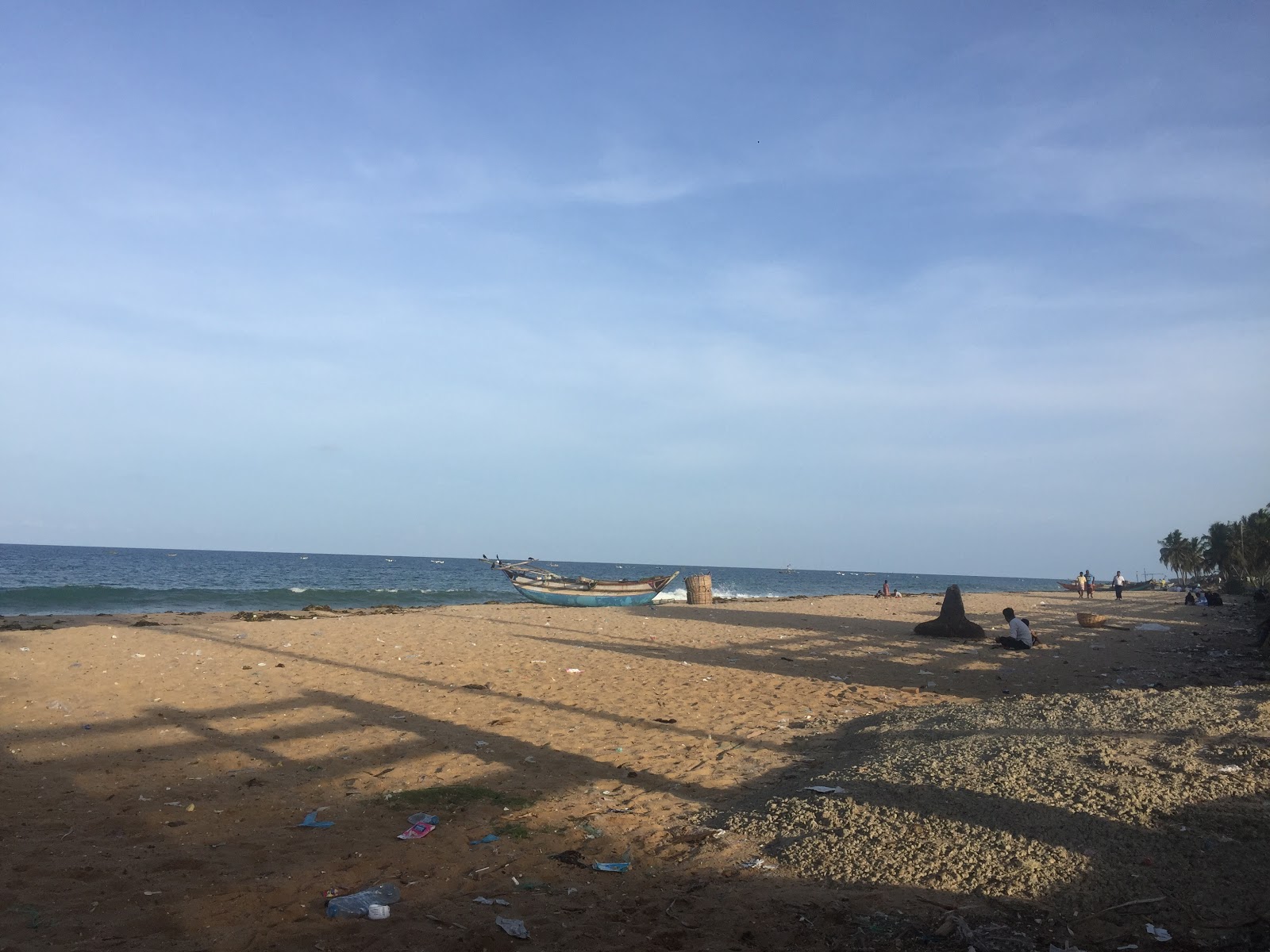 Foto von Sainthamaruthu Beach mit beiger sand Oberfläche