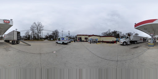 Liquor Store «Sav-On-Liquor and wine», reviews and photos, 809 St Louis Rd, Collinsville, IL 62234, USA