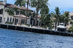 Lauderdale Yacht Club image