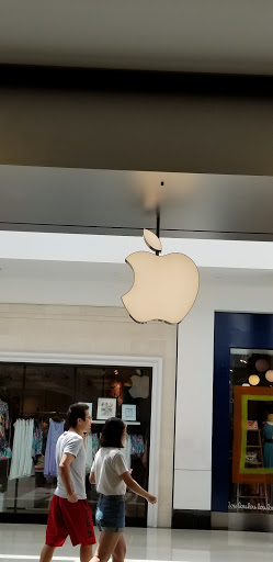 Computer Store «Apple Towson Town Center», reviews and photos, 825 Dulaney Valley Rd, Towson, MD 21204, USA