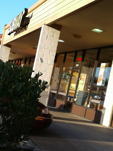 Restaurant «SUBWAY®Restaurants», reviews and photos, 1006 N Springbrook Rd, Newberg, OR 97132, USA