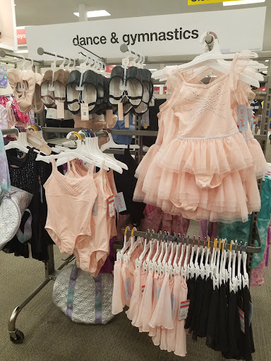 Department Store «Target», reviews and photos, 401 W Irving Park Rd, Wood Dale, IL 60191, USA