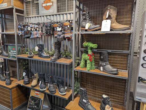 Motorcycle Dealer «Gatto Harley-Davidson», reviews and photos, 139 E 6th Ave, Tarentum, PA 15084, USA