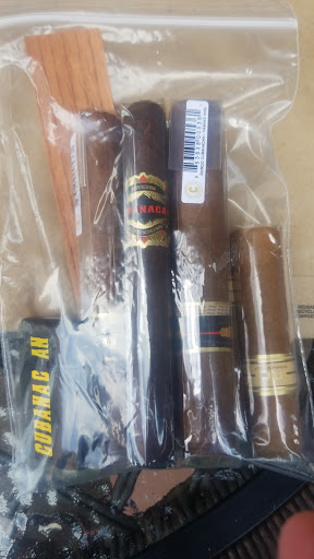 Cigar Shop «Havana Alley Cigar Shop & Lounge», reviews and photos, 201 26th St, Galveston, TX 77550, USA