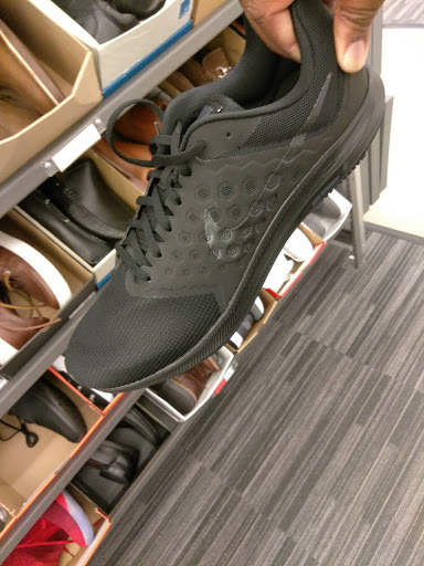 Department Store «Nordstrom Rack Lake Brandon Plaza», reviews and photos, 11201 Causeway Blvd, Brandon, FL 33511, USA