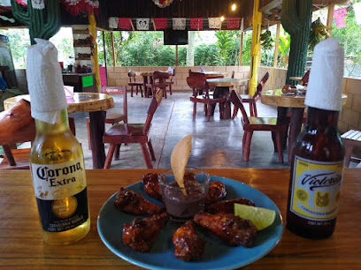 La Escondida restaurante & bar - Muro bulevard, 68480 San Juan Bautista Valle Nacional, Oax., Mexico