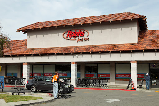 Grocery Store «Ralphs Fresh Fare», reviews and photos, 25930 McBean Pkwy, Valencia, CA 91355, USA
