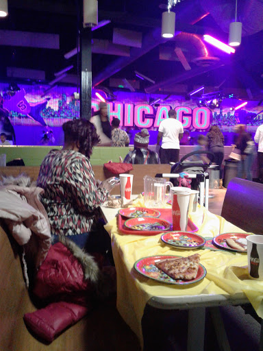 Roller Skating Rink «Dr. Martin Luther King, Jr. Roller Skating and Bowling Center», reviews and photos, 1219 W 76th St, Chicago, IL 60620, USA