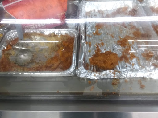 Grocery Store «Country Mart», reviews and photos, 1000 Hall St, Coffeyville, KS 67337, USA