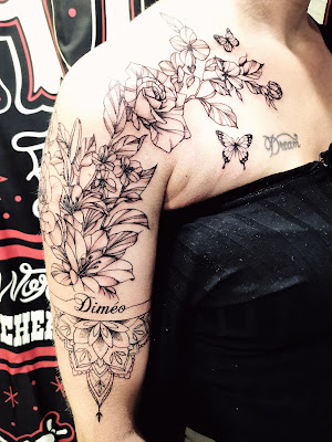 Moon Child Tattoo 91 à Savigny-sur-Orge