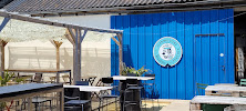 Atmosphère du Bar-restaurant à huîtres Les Huîtres Du Père Gus. Producteur d'huîtres Normandes à Blainville-sur-Mer - n°3