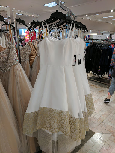 Department Store «Lord & Taylor», reviews and photos, 760 Boylston St, Boston, MA 02199, USA