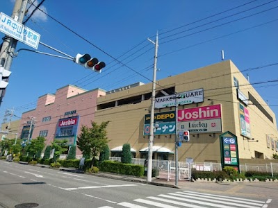 ジョーシン中山寺店