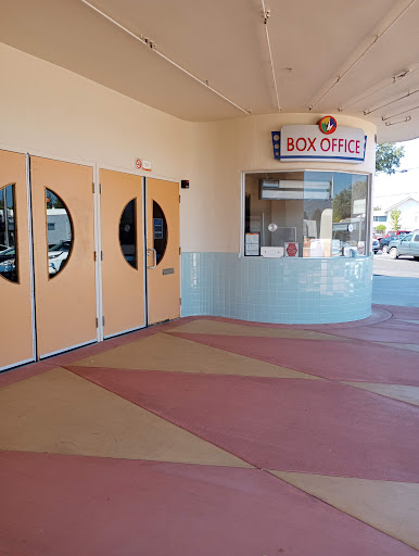 Movie Theater «Regal Cinemas Ukiah 6», reviews and photos, 612 S State St, Ukiah, CA 95482, USA