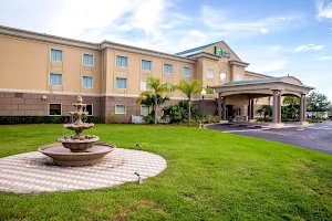 Holiday Inn Express & Suites Cocoa, an IHG Hotel image