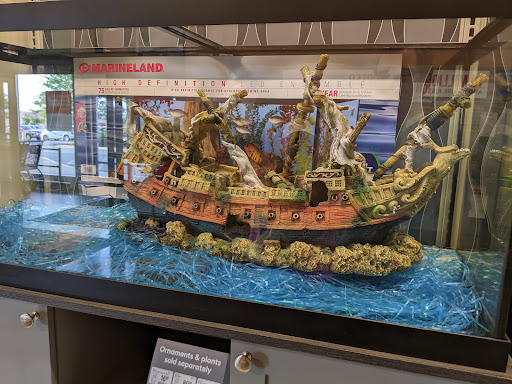 Pet Supply Store «PetSmart», reviews and photos, 8500 N Evanston Ave, Kansas City, MO 64157, USA