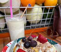 Fresh Fruit Smoothie by Madame Su - ร้านน้ำผลไม้ปั่น มาดาม สุ (Fruity Veggie) photo