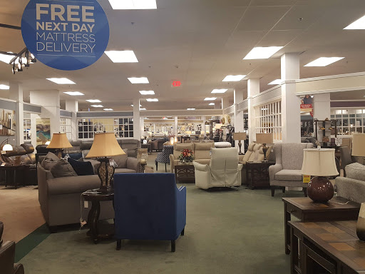 Furniture Store «Raymour & Flanigan Furniture and Mattress Store», reviews and photos, 85 Viewmont Mall, Scranton, PA 18508, USA