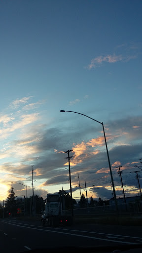 Lighting Store «Hollywood Lights Inc-Portland», reviews and photos, 5251 SE McLoughlin Blvd, Portland, OR 97202, USA