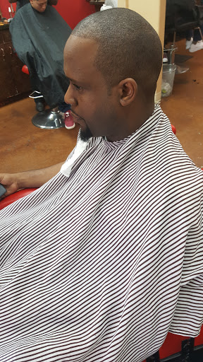 Barber Shop «House of Clippers Barber Shop», reviews and photos, 1913 Gessner Rd, Houston, TX 77043, USA