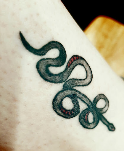 Tattoo Shop «Skull and Rose Tattoo Studio», reviews and photos, 900 E Pulaski Hwy, Elkton, MD 21921, USA