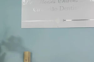 Dr. Moises Chaves Neto | Dentista em Santos image