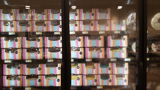 Grocery Store «Lowes Foods on Strickland Road», reviews and photos, 9600 Strickland Rd, Raleigh, NC 27615, USA