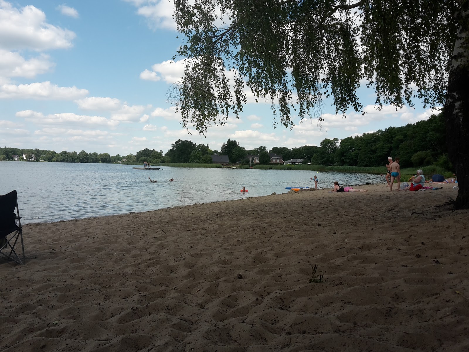 Zdjęcie Freibad Mullrose Beach z powierzchnią turkusowa czysta woda