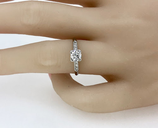 Jewelry Store «Gesner Estate Jewelry», reviews and photos, 1600 W Bay Dr, Largo, FL 33770, USA