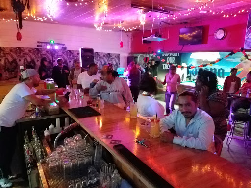 Cocktail Bar «Lounge 707», reviews and photos, 1721 N Texas St, Fairfield, CA 94533, USA