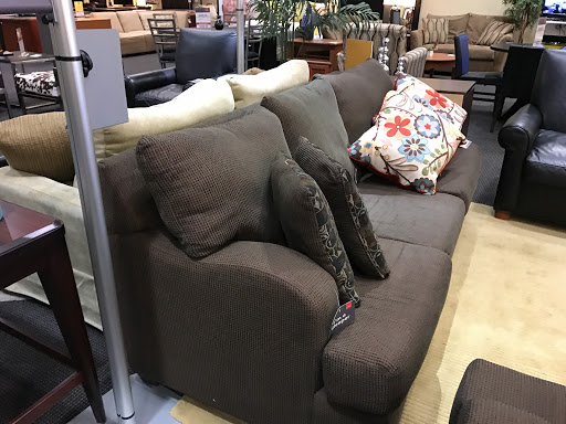 Furniture Rental Service «CORT Furniture Rental & Clearance Center», reviews and photos, 1240 Willow Pass Rd, Concord, CA 94520, USA