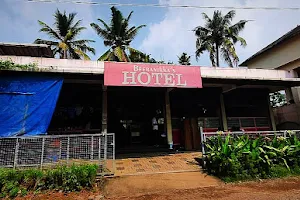 Beeranikkas Hotel image