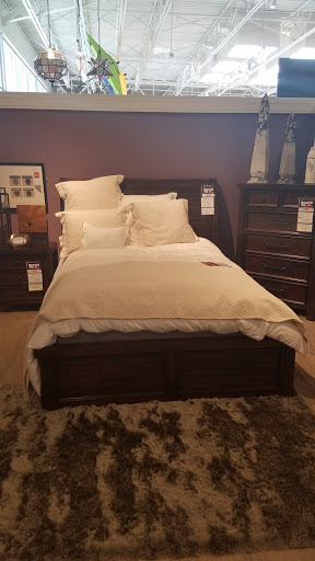Furniture Store «Art Van Furniture - Toledo (Holland)», reviews and photos, 1301 E Mall Dr, Holland, OH 43528, USA