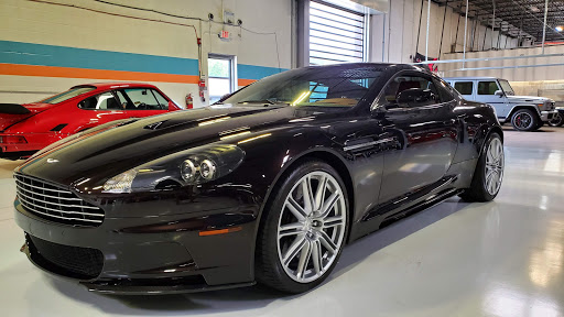 Car Dealer «R&H Motorcars», reviews and photos, 6441 Davis Industrial Pkwy, Solon, OH 44139, USA