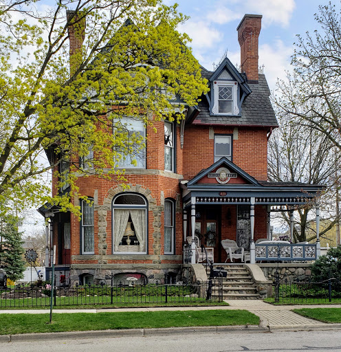 Bed & Breakfast «Chelsea House Victorian Inn», reviews and photos, 118 E Middle St, Chelsea, MI 48118, USA