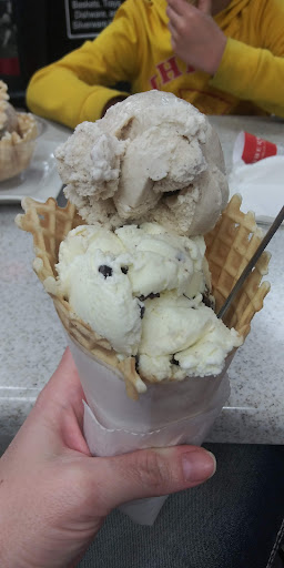 Ice Cream Shop «Oberweis Ice Cream and Dairy Store», reviews and photos, 15021 Manchester Rd, Ballwin, MO 63011, USA