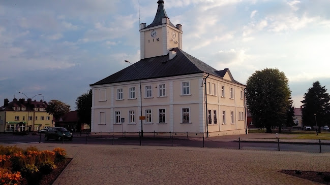 Opinii despre Kościół Rzymskokatolicki Sanktuarium Matki Bożej Głogowskiej przy Kościele Trójcy Przenajświętszej în Głogów Małopolski - Kościół