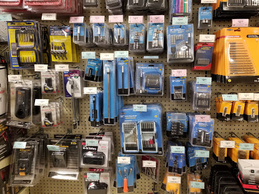 Hardware Store «Harbor Freight Tools», reviews and photos, 4600 Stadium Dr, Kalamazoo, MI 49008, USA